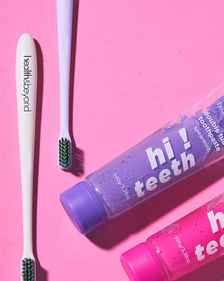 Creme dental de duplo efeito em tubo duplo